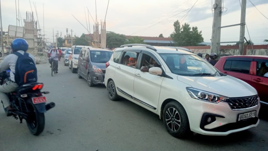 श्रावण महिनामा भारतवाट २८ सय पर्यटक जोगवनी नाकावाट नेपाल प्रवेष