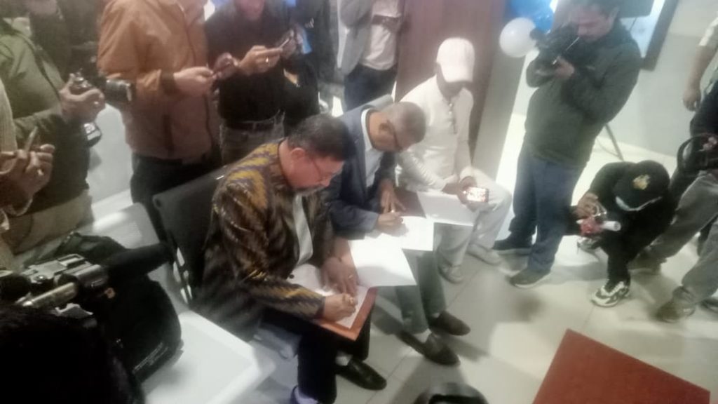 न्यूरो अस्पताल र नोबेल मेडिकल कलेजबीच स्वास्थ्य सेवा उन्नतिको ऐतिहासिक सहकार्य सम्झौता