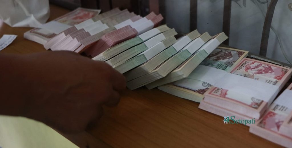 १० वर्षसम्म प्रयोग नभएको रकम राज्य कोषमा लैजाने तयारी, तर ग्राहक अधिकारबारे बहस तीव्र