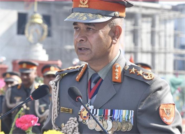 सशस्त्र प्रहरीका आईजी अर्याल वैशाखबाट अवकाशमा, प्रतिस्पर्धामा को–को