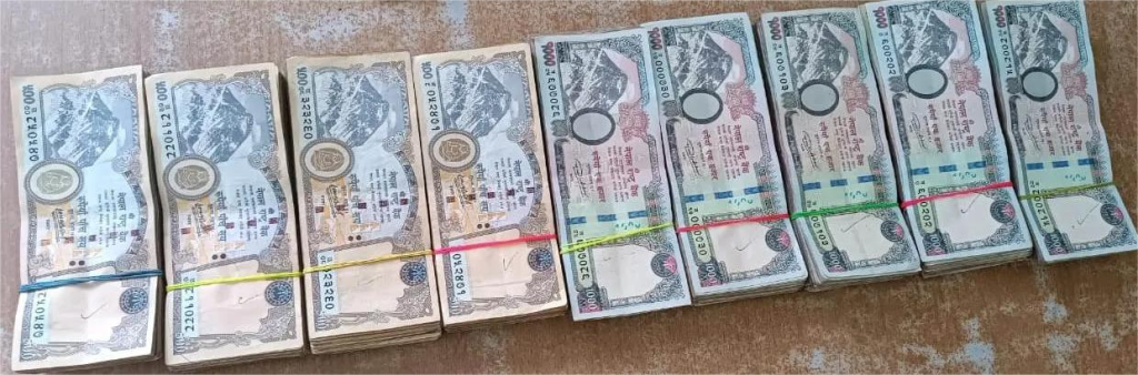 मोरङको कटहरीबाट स्रोत नखुलेको ४ लाखभन्दा बढी रकम बरामद, गाडी र चालक नियन्त्रणमा